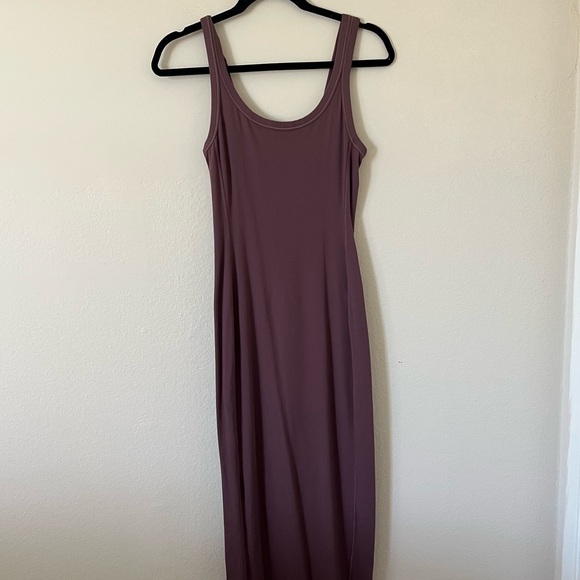 LuluLemon maroon Athletica dress - Picture 2 of 4